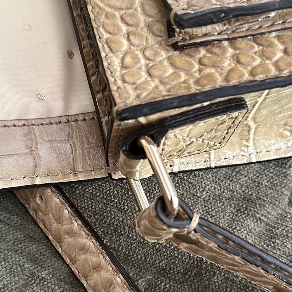 Kate Spade croc embossed leather Tan Crossbody Bag with Flap Closure - Picture 11 of 14